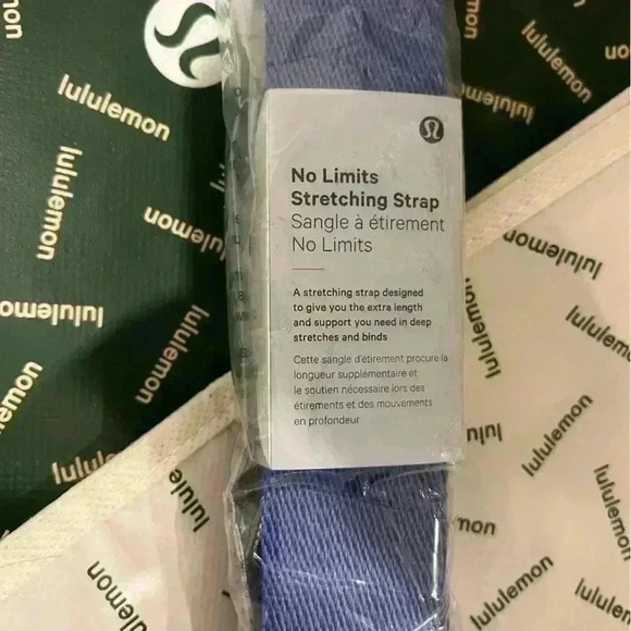 Lululemon 🍋- No limits stretching strap - Picture 5 of 6